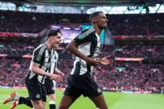 巴黎圣日耳曼首败：国家德比惨遭马赛终结不败金身